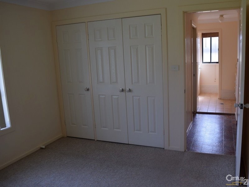 9 Guillan Place, Parkes NSW 2870