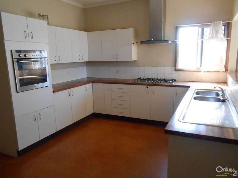 47 Rose Street, Parkes NSW 2870