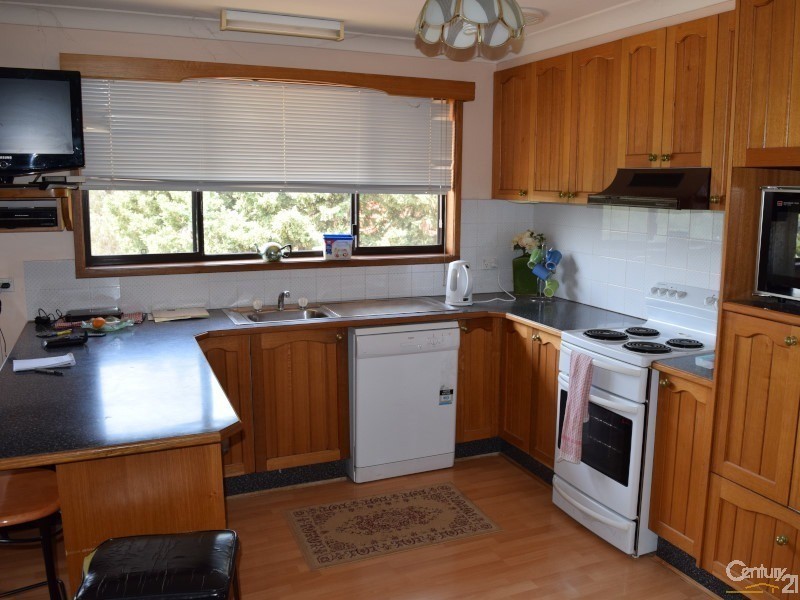 4 Monica Close, Parkes NSW 2870