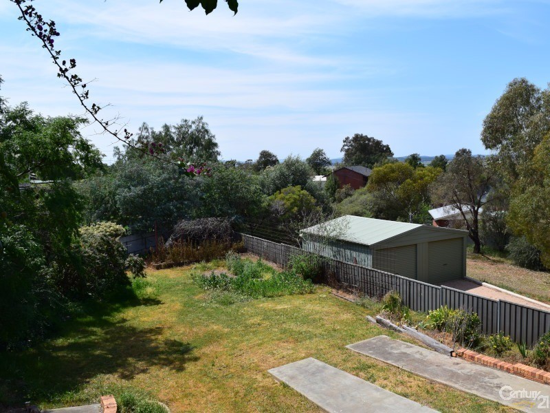 4 Monica Close, Parkes NSW 2870