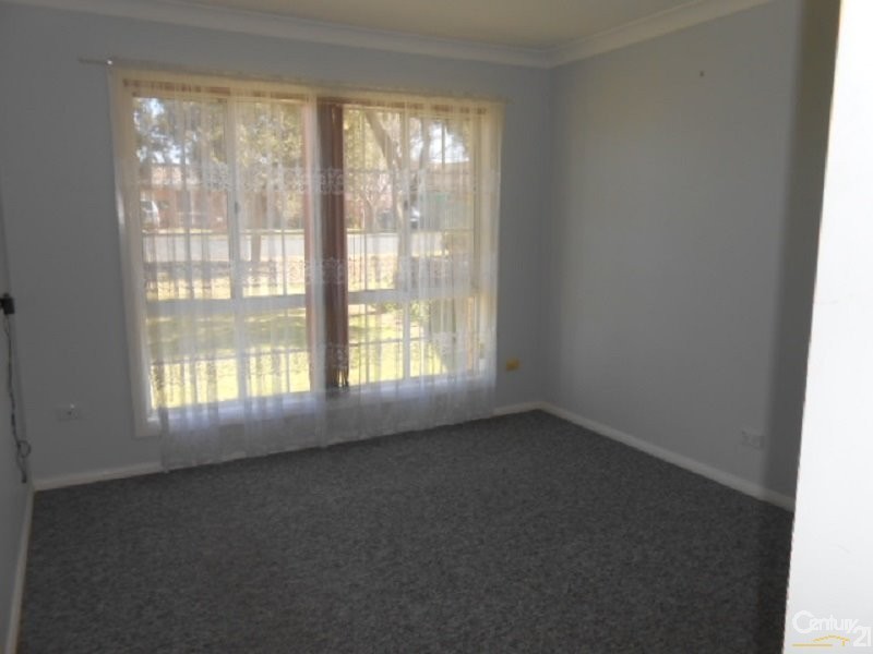 25 Flinders Street, Parkes NSW 2870