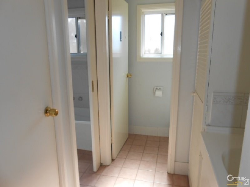 25 Flinders Street, Parkes NSW 2870