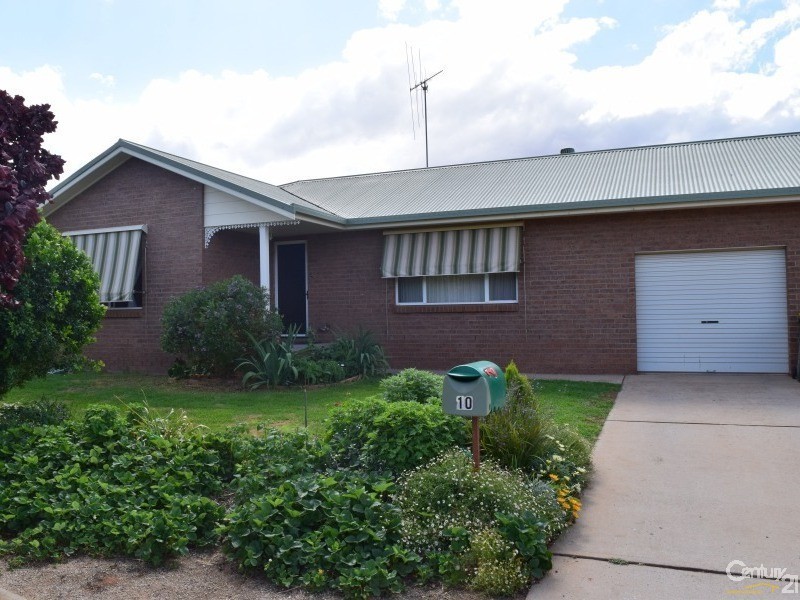 10 Golden Bar Drive, Parkes NSW 2870