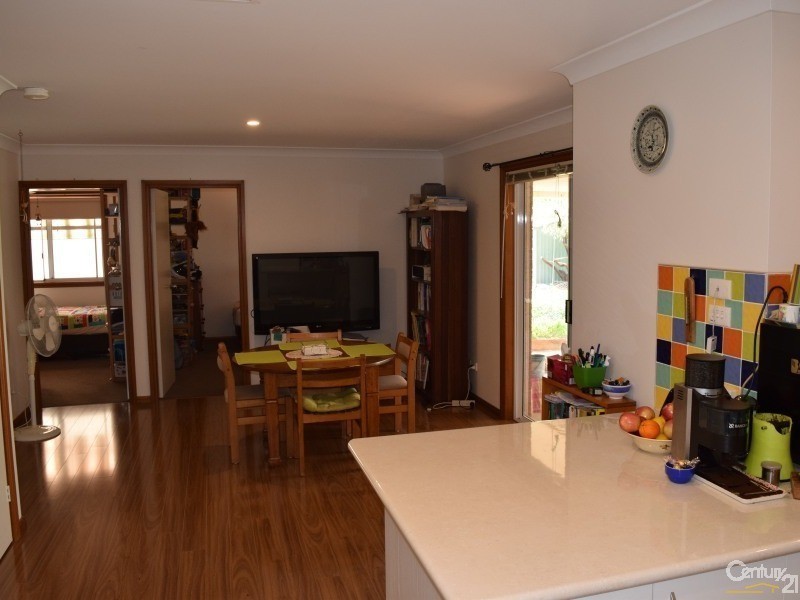 10 Golden Bar Drive, Parkes NSW 2870