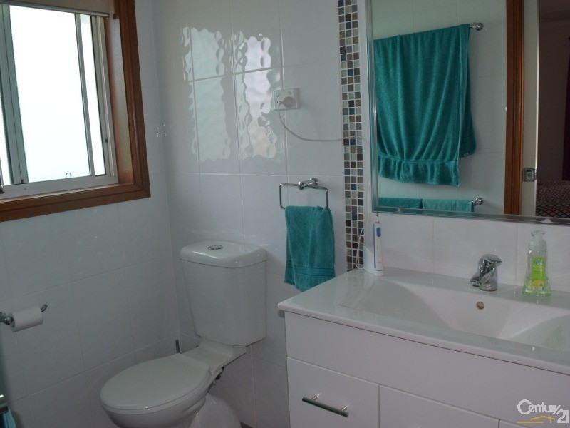 10 Golden Bar Drive, Parkes NSW 2870