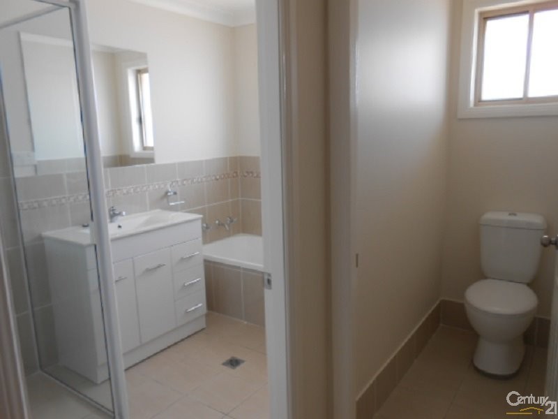 36 Reid Street, Parkes NSW 2870