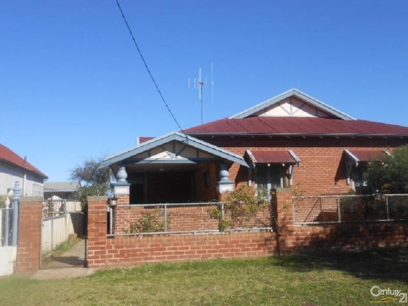 7  Cecile Street, Parkes NSW 2870