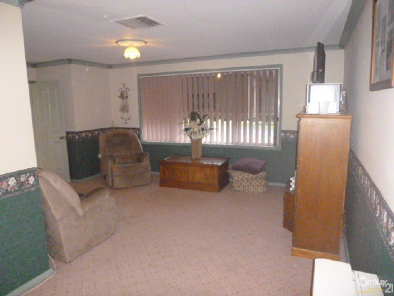 5 Fisher Street, Parkes NSW 2870