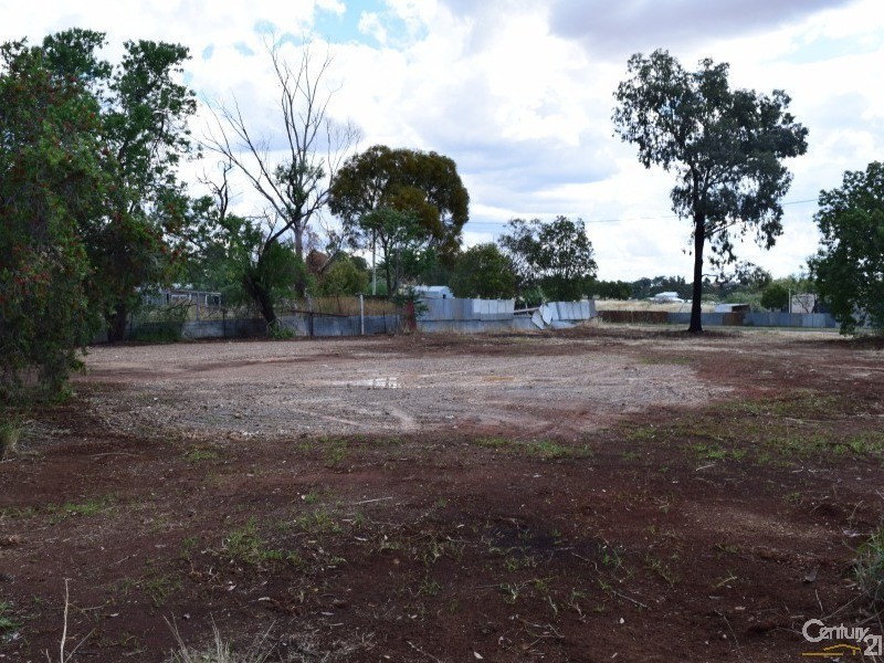 55  Webb Street, Parkes NSW 2870