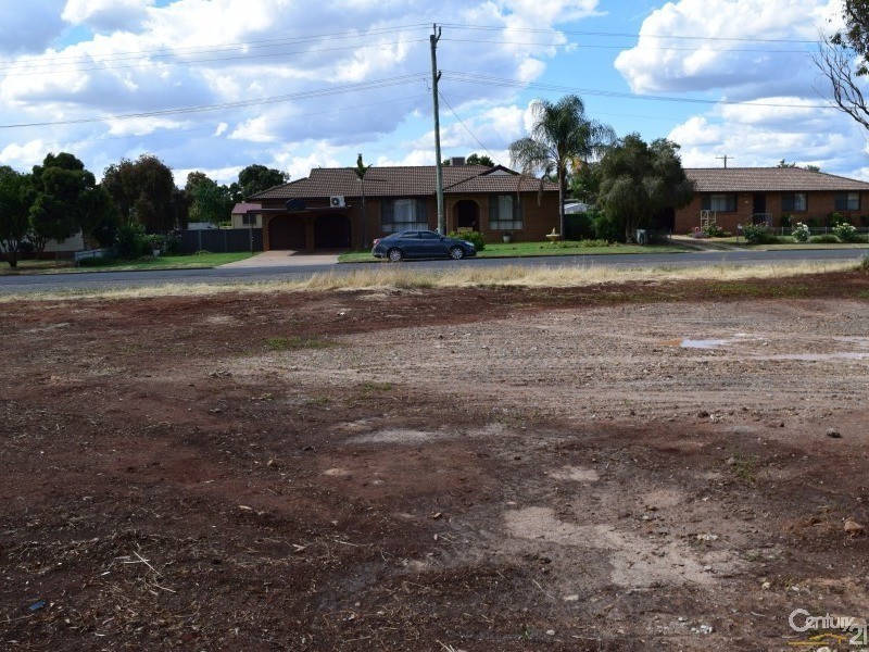 55  Webb Street, Parkes NSW 2870