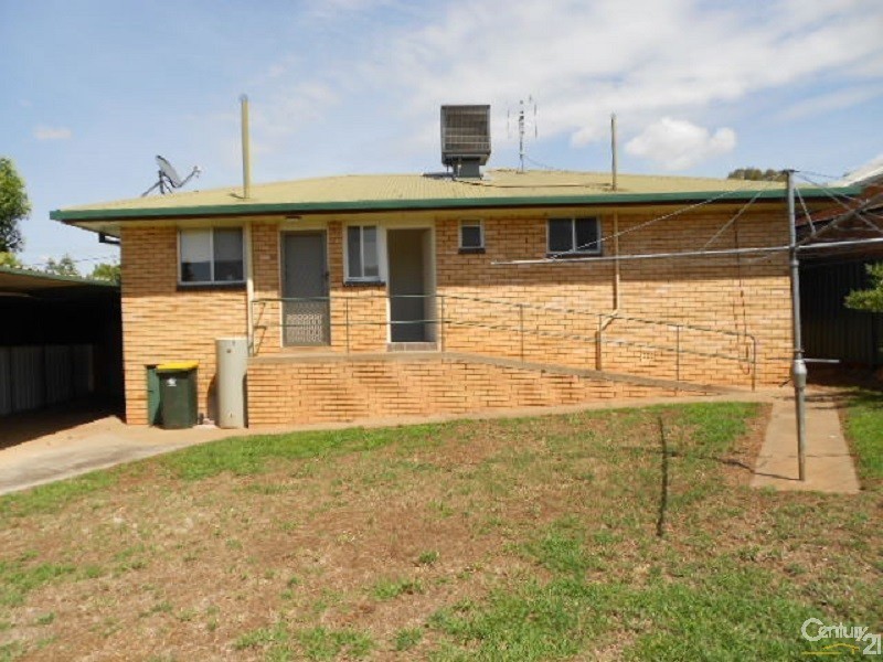 22 Weston Street, Parkes NSW 2870
