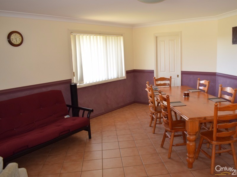8  Noonan Street, Parkes NSW 2870