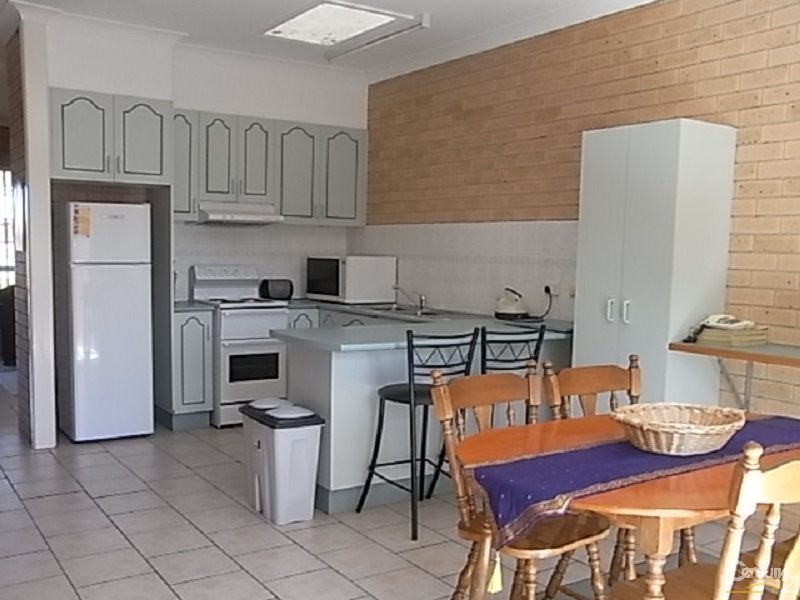 2/21  Ebelina Crescent, Parkes NSW 2870