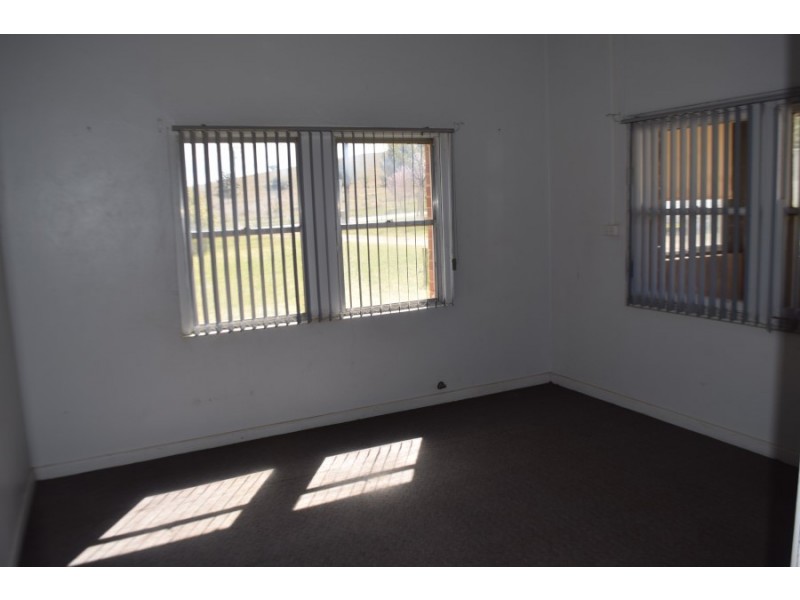 80 Peak Hill Road, Parkes NSW 2870