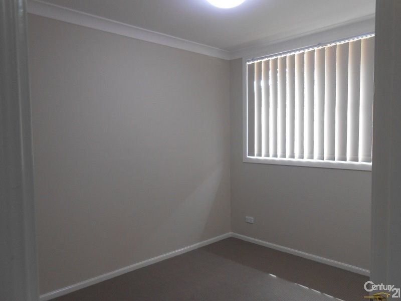 1 Basil Ave, Parkes NSW 2870