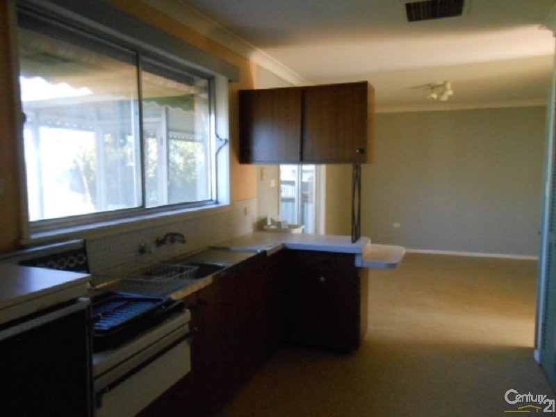 5 Fisher Street, Parkes NSW 2870