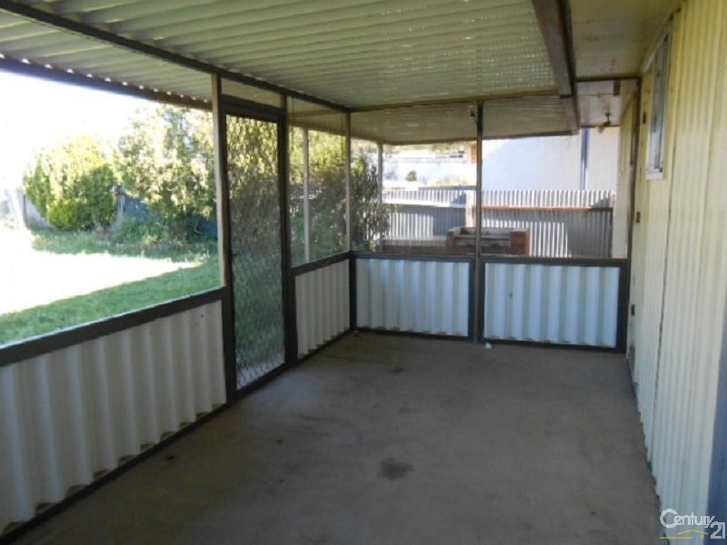 5 Fisher Street, Parkes NSW 2870
