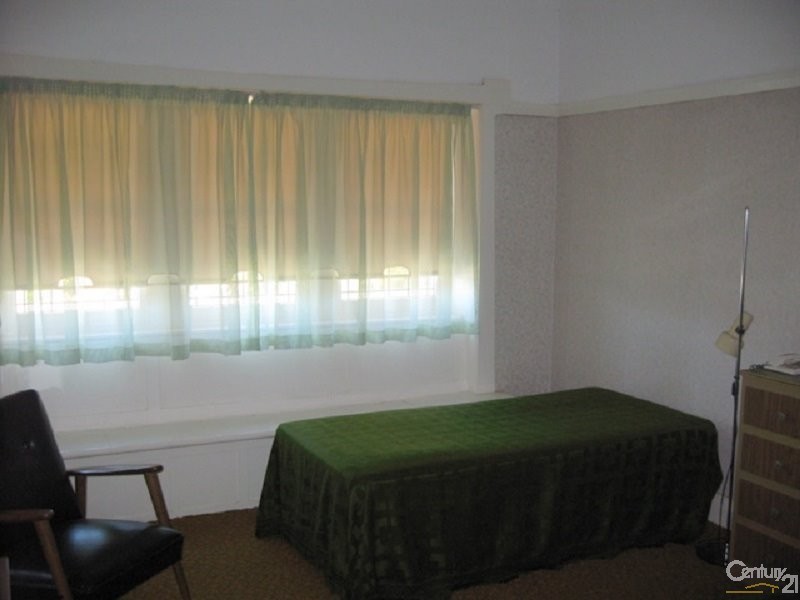 36 Gap Street, Parkes NSW 2870