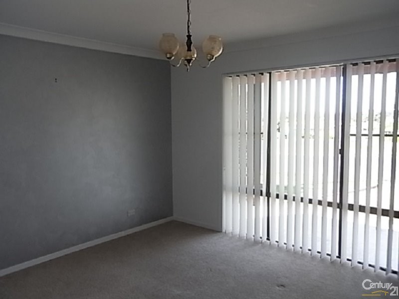 34 Brolgan Road, Parkes NSW 2870
