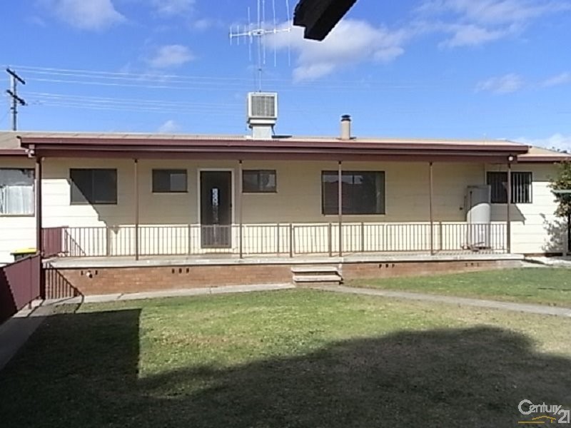 34 Brolgan Road, Parkes NSW 2870