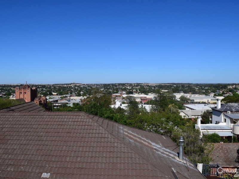 4 Church Street, Parkes NSW 2870