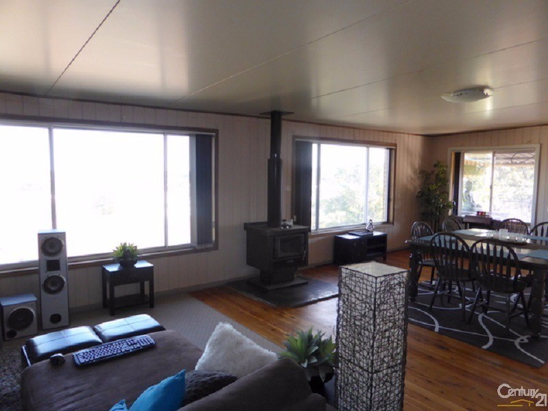 4 Church Street, Parkes NSW 2870