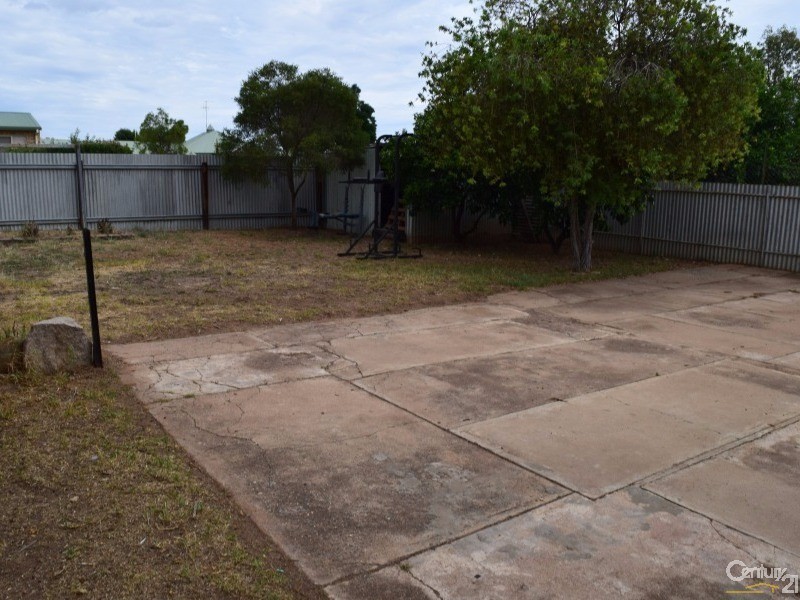 7 Melbourne Street, Parkes NSW 2870
