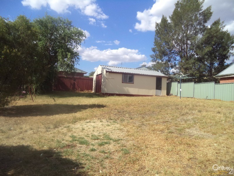 112 Mitchell Street, Parkes NSW 2870