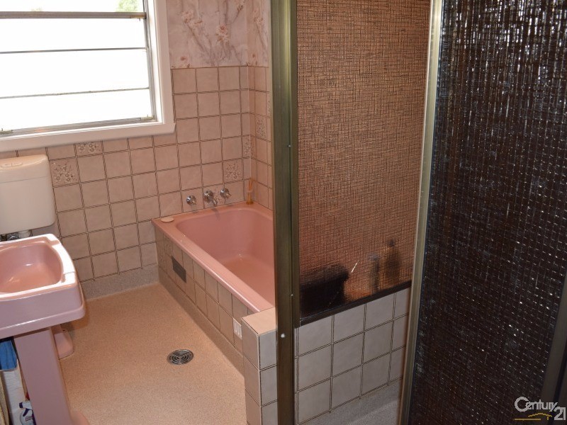 9-11 Cheney Road, Parkes NSW 2870