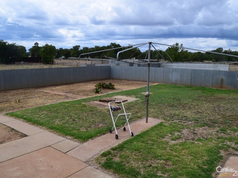 9-11 Cheney Road, Parkes NSW 2870