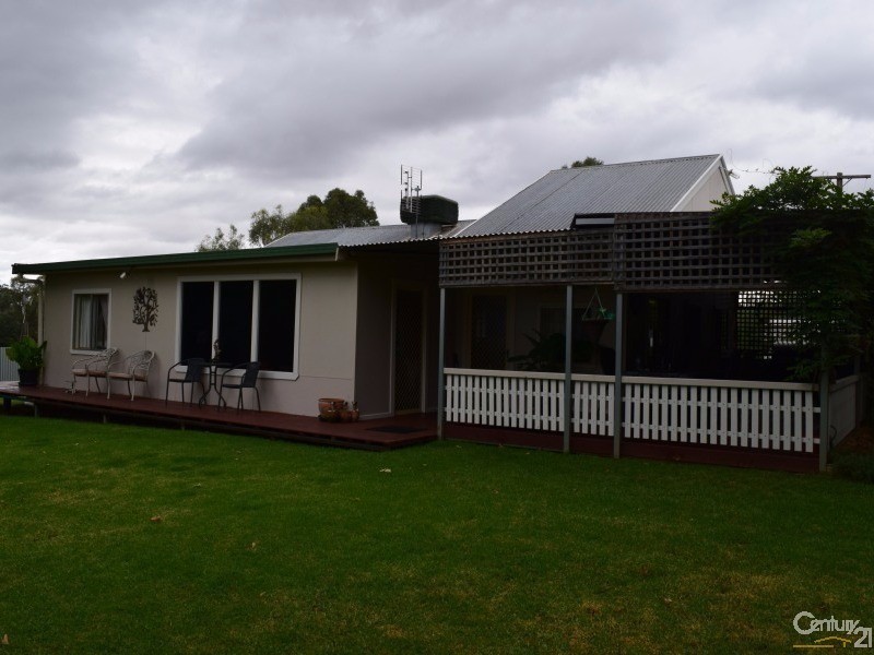 26  Tanks Road, Parkes NSW 2870