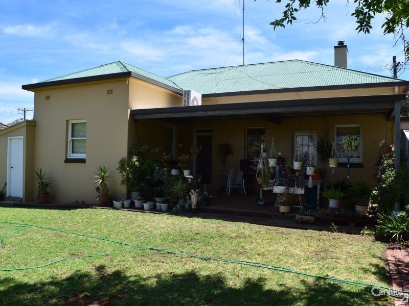 51 Dalton Street, Parkes NSW 2870