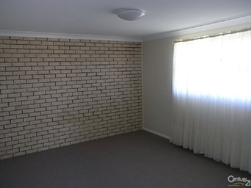 2/28 Middleton Street, Parkes NSW 2870