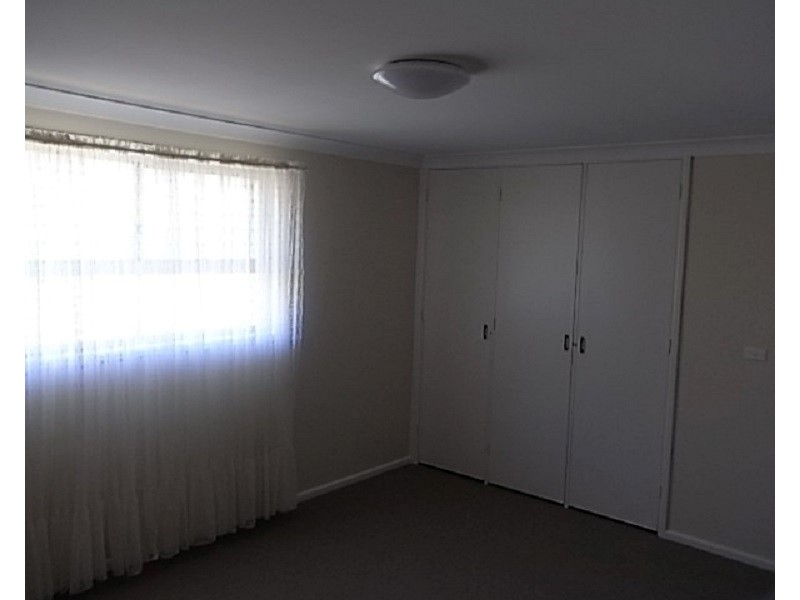 2/28 Middleton Street, Parkes NSW 2870