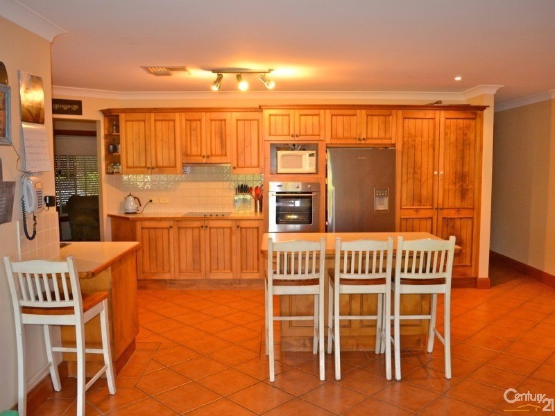 20 Coronation Avenue, Parkes NSW 2870