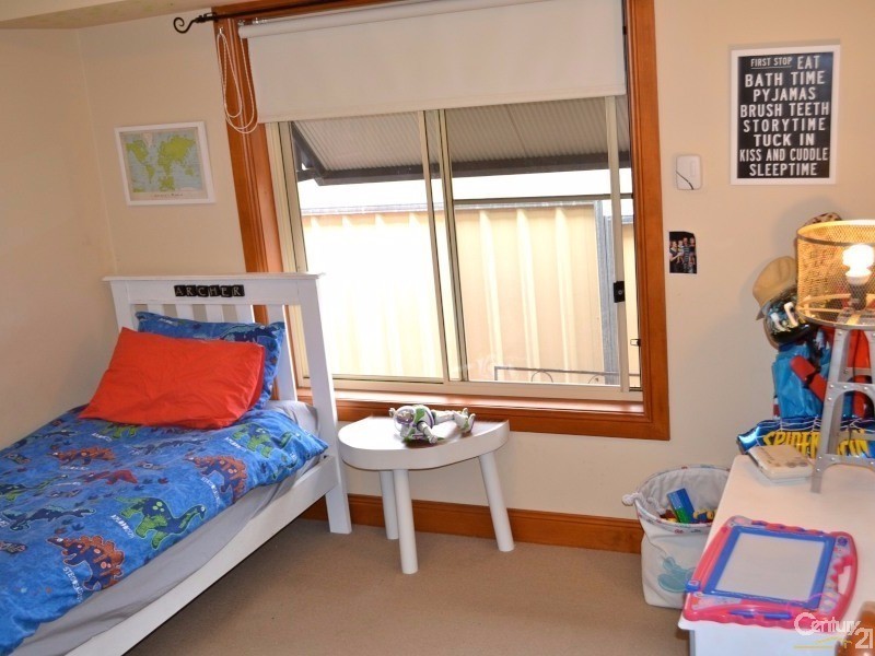 20 Coronation Avenue, Parkes NSW 2870