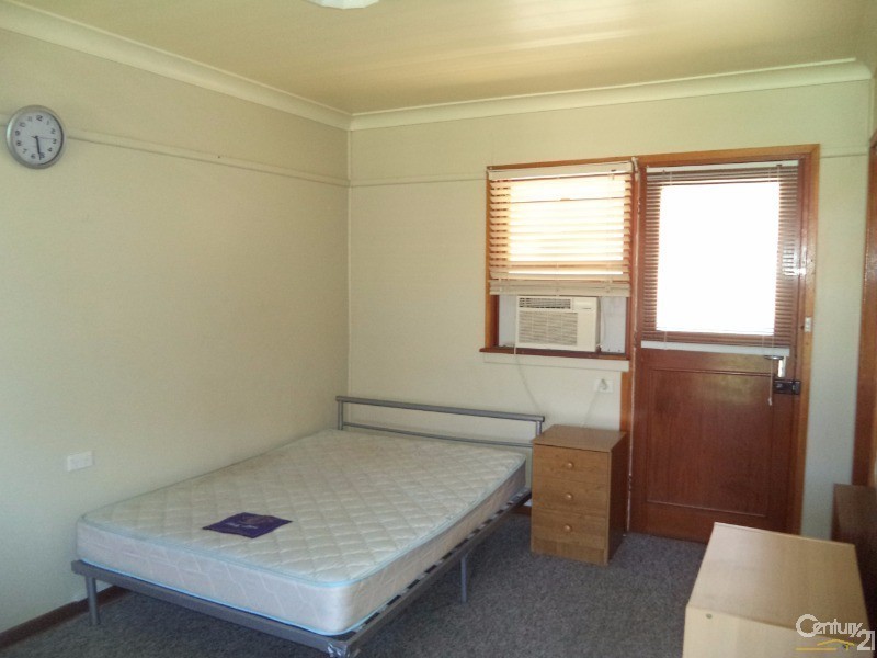 6/12  Gallop Avenue, Parkes NSW 2870