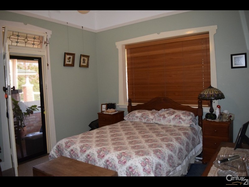 57 Bushman Street, Parkes NSW 2870