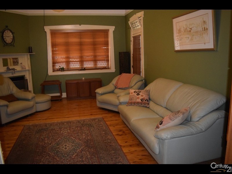 57 Bushman Street, Parkes NSW 2870