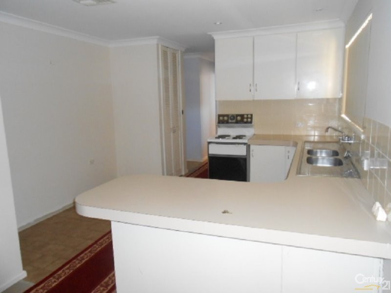 4 Best Street, Parkes NSW 2870