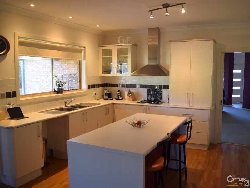 4  Clancy Place, Parkes NSW 2870