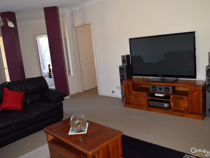 4  Clancy Place, Parkes NSW 2870