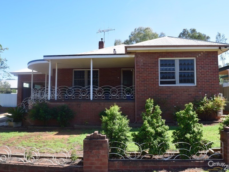 28 Wentworth Street, Parkes NSW 2870
