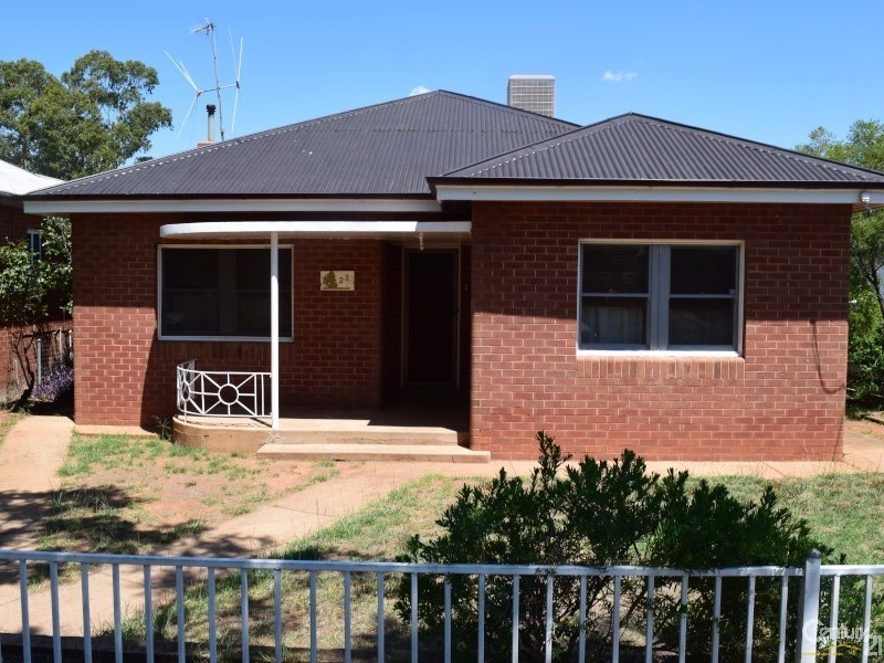 23 Mitchell Street, Parkes NSW 2870