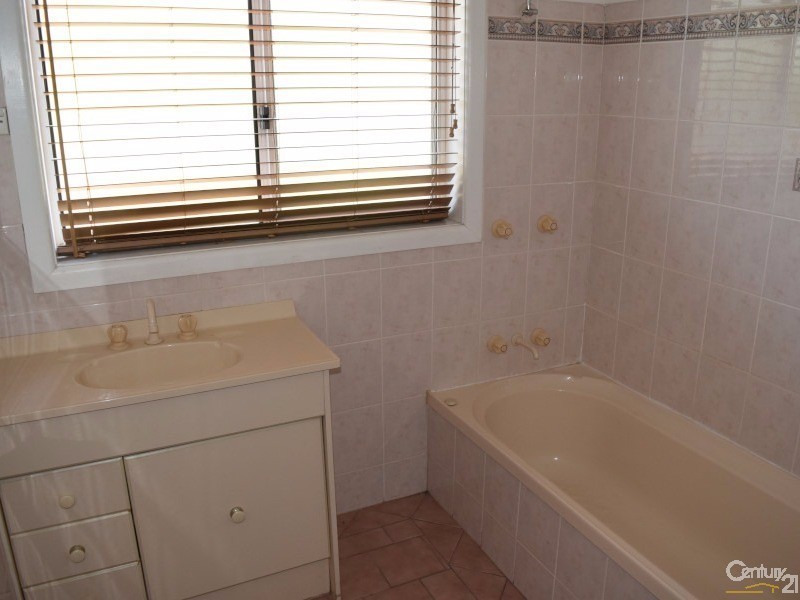 23 Mitchell Street, Parkes NSW 2870