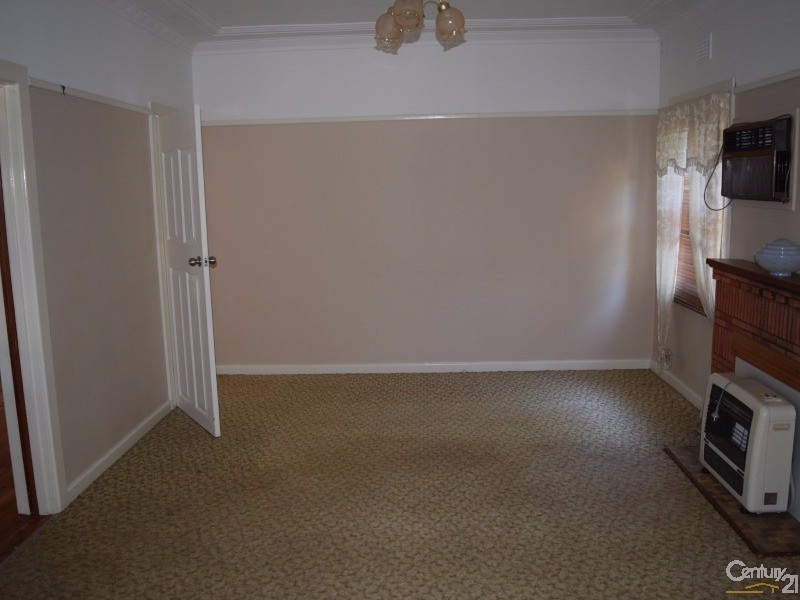 23 Mitchell Street, Parkes NSW 2870