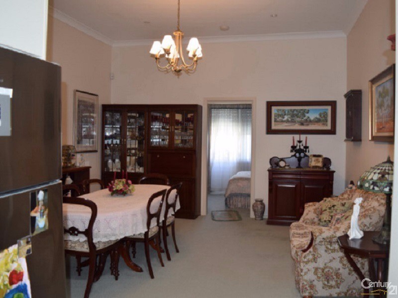 187  Clarinda Street, Parkes NSW 2870