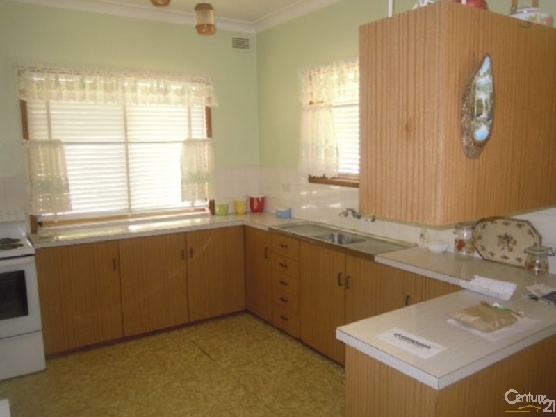 26 Russell Street, Parkes NSW 2870
