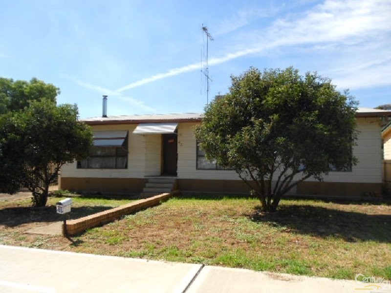 43 Forbes Road, Parkes NSW 2870