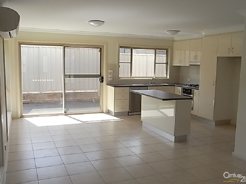 2/87  Clarinda Street, Parkes NSW 2870